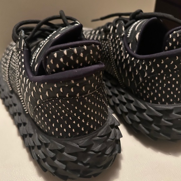 GIUSEPPE ZANOTTI Urchin Leather Sneaker - Picture 6 of 9